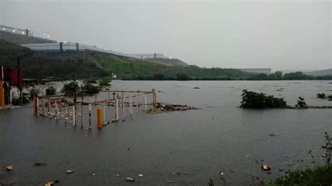 Lluvias Desbordan Presa E Inundan Casas En Cuautitlán Izcalli