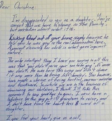 Mamma caccia di casa il figlio perché è gay il nonno lo difende sei tu a essere contro natura