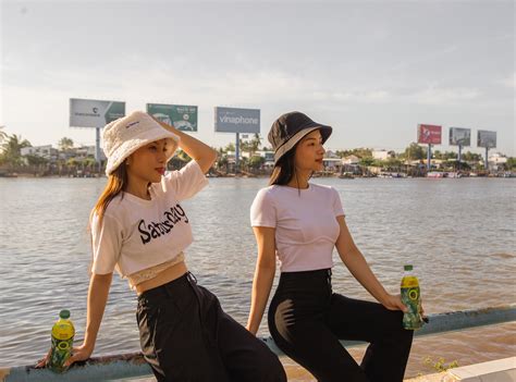 Người trẻ giải tỏa căng thẳng mệt mỏi thế nào trong ngày nắng nóng gay