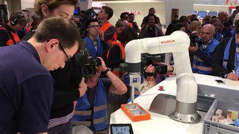 Kuka Roboter Hannover Messe Industrie 2018 Youtube