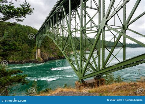 Under Bridge At Deception Pass State Park Ocean Stock Image Image Of Deception Park 265216901