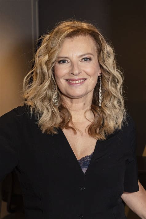 Photo Exclusif Valérie Trierweiler Backstage De Lenregistrement