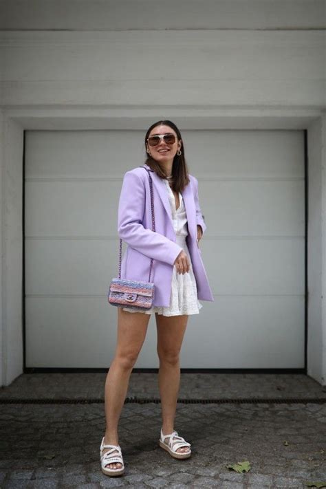 Lavanda inspire se nesta seleção de looks a cor queridinha da