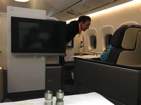 Review Lufthansa First Class Los Angeles To Frankfurt Live And