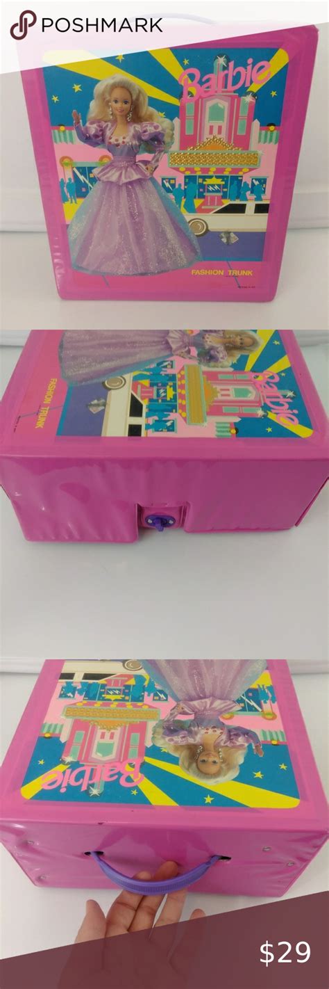 Vintage Mattel Barbie Fashion Trunk Barbie Doll Closet Case