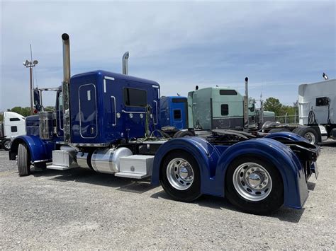 2019 PETERBILT 389 SLEEPER 611067 - Truck Market