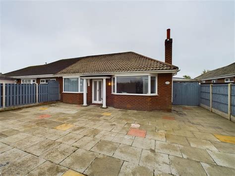 Fylde Road Southport Pr9 3 Bed Semi Detached Bungalow For Sale £250 000