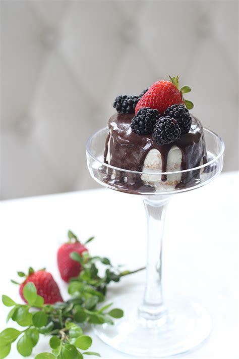 Easiest Ever Mini Naked Cakes Less Than Perfect Life Of Bliss