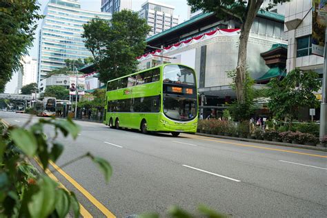 How to use public transportation to get around in Singapore - Lonely Planet