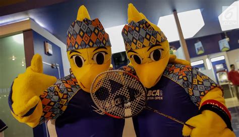 Jelang Indonesia Open 2017 Maskot Bio Sapa Masyarakat Jakarta Foto