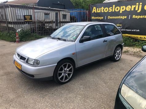 Seat Ibiza Ii 14 Clclxsa La Modelatino Salvage Vehicle 1999 Gray