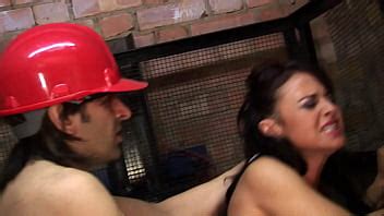 Elisabeth Lawrence Horny British Brunette Gets Plowed In A Lift And Takes A Facial Xnxx