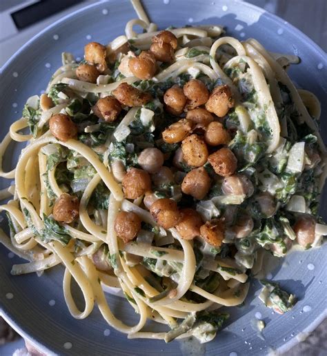 Creamy Chickpea Pasta With Spinach And Rosemary Rtonightsdinner