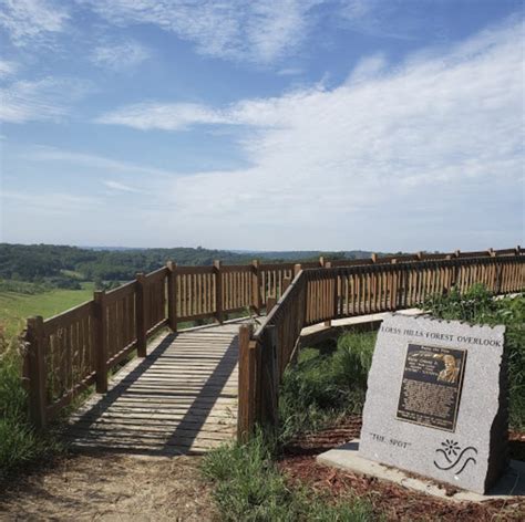 The Loess Hills Scenic Overlook In Iowa Is Breathtakingly Beautiful