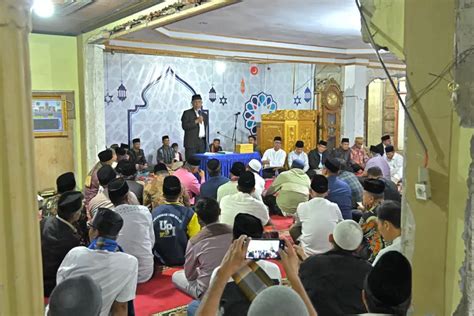 Safari Ramadan Di Masjid Raya Bukik Sileh Gubernur Sumbar Ingatkan