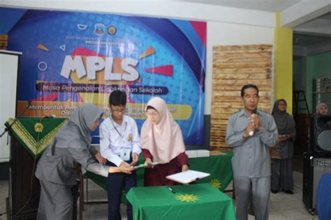 KONTRAK BELAJAR DAN PEMBUKAAN TAHUN AJARAN BARU Di SMP MUHAMMADIYAH 1