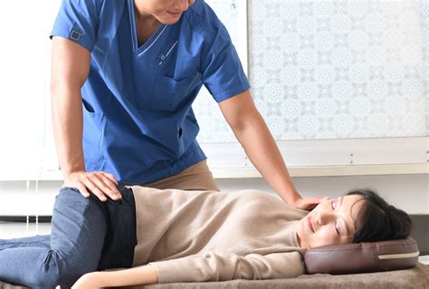 4 Benefits Of Regular Chiropractic Adjustments