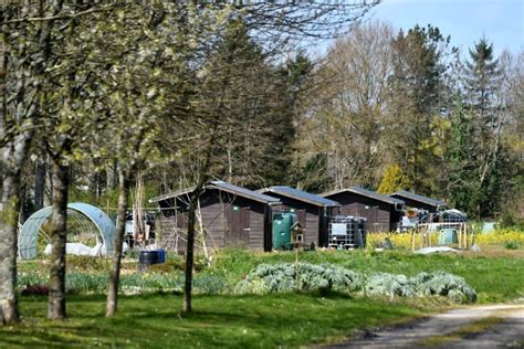 Fermés depuis le début du confinement les jardins familiaux de