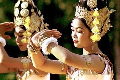 VISIT A ROUND CAMBODIA: CAMBODIA CULTURE