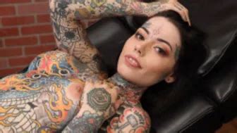 Tiger Lilly Gets A Forehead Tattoo While Naked Fapcat