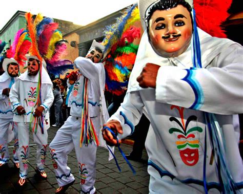 Carnaval De Huejotzingo Traje De Huehues Llega A Costar Hasta Mil