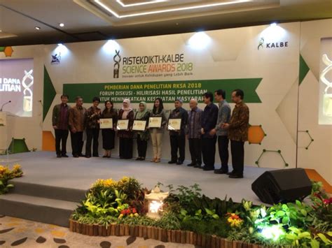 Ristekdikti Kalbe Science Award Dessy Natalia Ph D Dan Tim Raih