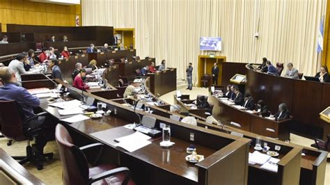 La Legislatura De Neuquén Sesionó De Manera Presencial Cuarto Intermedio