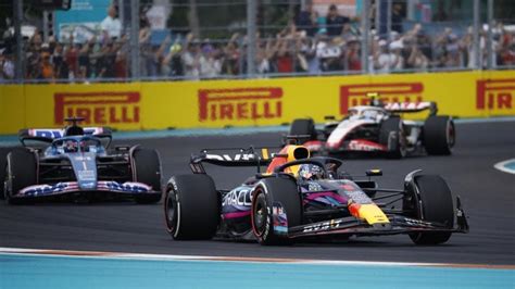 F1 Verstappen Passeia Em Miami Supera Pérez E Vence Após Largar Em 9º