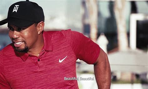 Tiger Woods Feels Not Great And Has To Ease Into A Chair Daily Mail