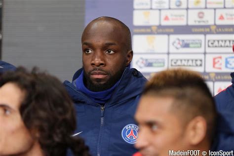 Officiel Lassana Diarra R Silie Son Contrat Avec Le Psg