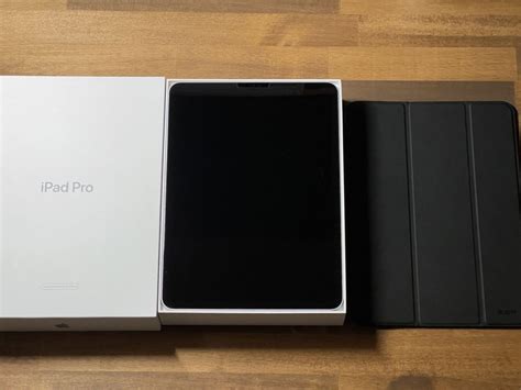 税込 iPad Pro 第一世代 11インチ 256GB 本体とカバーつき blog2 hix05