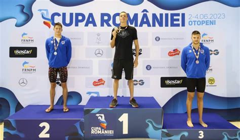 Galerie Foto David Popovici în Finală La 200 M Liber La Campionatele