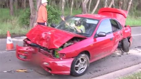 Police Hunt Driver Who Fled Crash Wreckage At Albion Park Illawarra