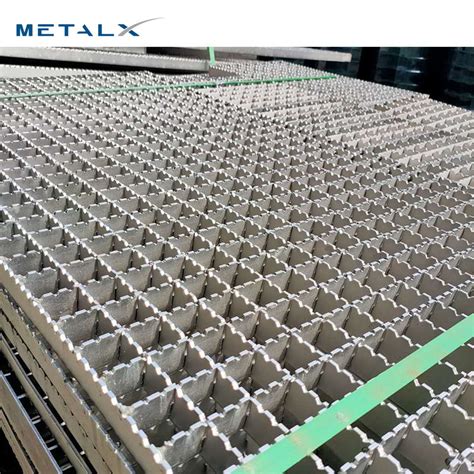 Hot Dip Galvanized Building Material Industrial Walkways Steel Bar