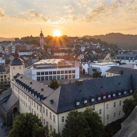 Uni Siegen W Hlt Neuen Rektor Neue Rektorin Universit T Siegen