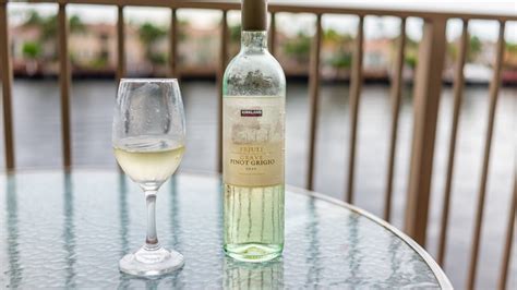 7 Best And 7 Worst Kirkland Wines To Buy At Costco