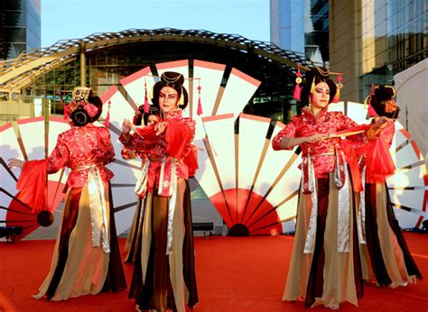 Chinese Dancers - Book Chinese Shows | Chinese Entertainment