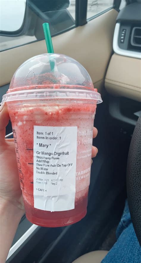 Starbucks Mango Dragonfruit Refresher With Strawberry Puree PS Food