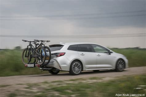 Test Thule Epos Fietsendrager Zweeds Fietsvervoer Zonder Zwabberen