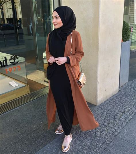 Basic Black Hijab Outfit Ideas Zahrah Rose Black Hijab Hijab