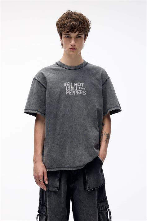 Pull Bear Red Hot Chilli Peppers t shirt Fiyatı Yorumları Trendyol