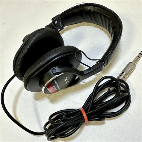 【傷や汚れあり】asony Dynamic Stereo Headphones Mdr Cd900stソニーヘッドホンイヤホン の落札