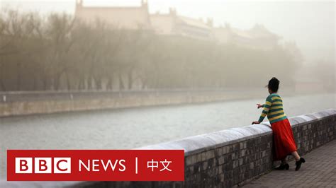 Bbc News 中文 On Twitter 中国首都北京近日迎来今年以来最强沙尘暴。这个拥有2100多万人口的城市被浓浓的浮尘笼罩。气象台发布“黄色”预警，大部分地区最低能见度小于1公里