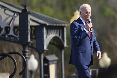 In Selma Biden Says Right To Vote Remains Under Assault The Columbian