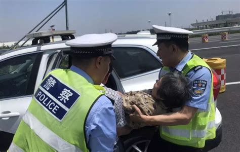 暖心警事：车辆故障抛锚 民警火速救助病重老人聊城