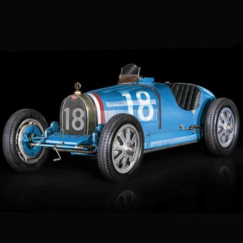 Italeri Bugatti Type 35B Classic Racing Car Model Kit 30cm Long Large