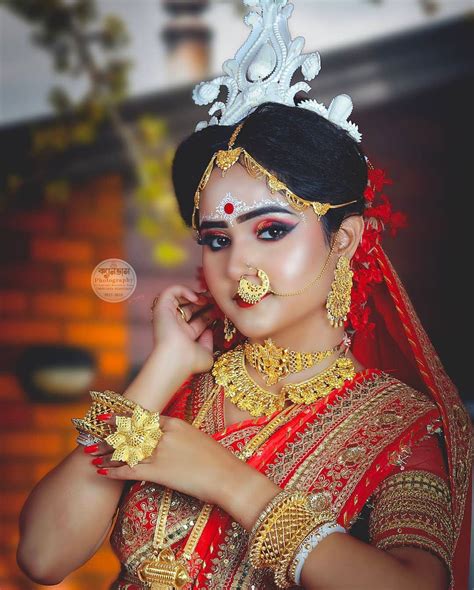 Pin By Pooja Shukla On My Saves Bengali Bridal Makeup Indian Bride