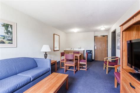 Super 8 by Wyndham Norwich | Norwich, NY Hotels