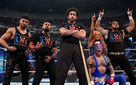 Backstage Notes And Producers Revealed For WWE SmackDown Leading To