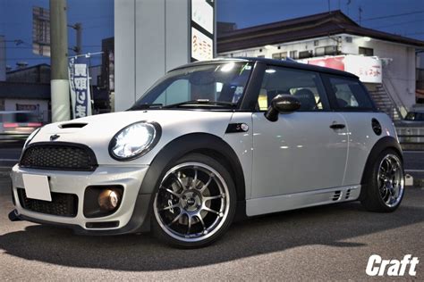 【r56miniクーパーs】車高調のリフレッシュ！話題沸騰中のstで乗り味快適に！！ 多治見店 店舗ブログ タイヤ＆ホイールの専門